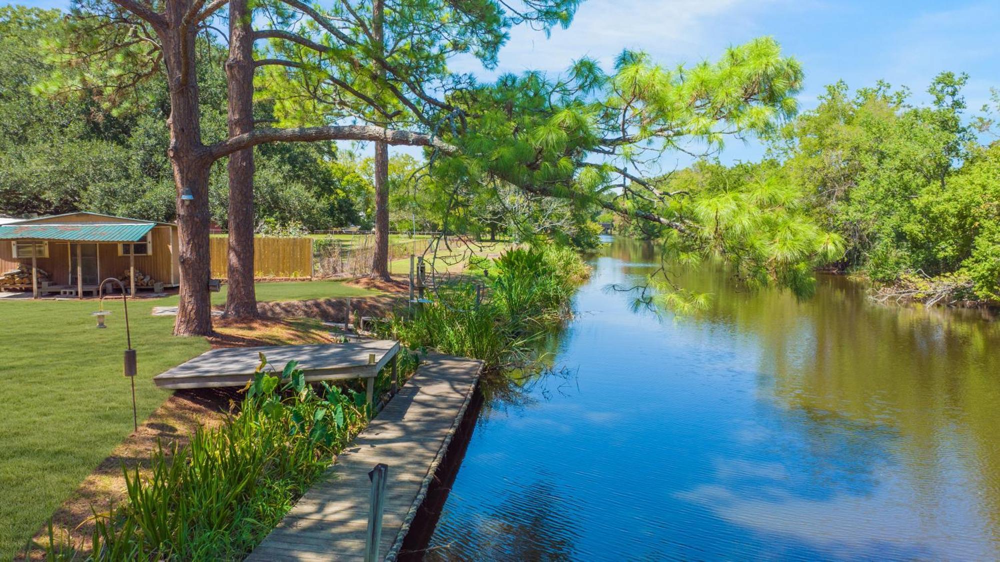 Experience Louisiana, On Bayou Petite Anse * New Iberia